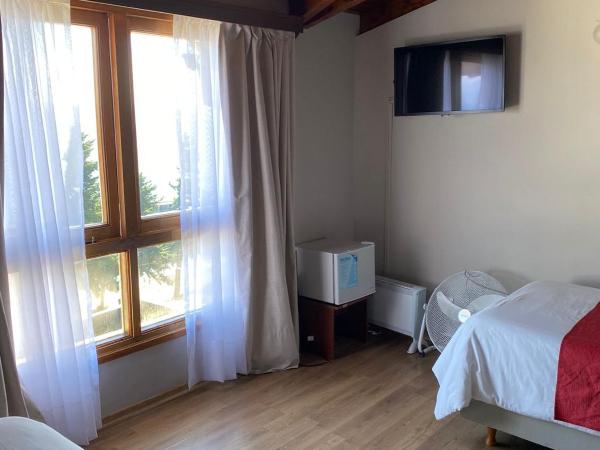 Hotel Concorde : photo 9 de la chambre chambre triple - vue sur lac