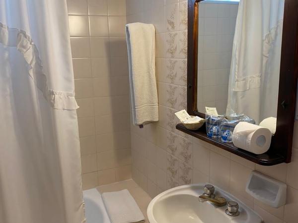 Hotel Concorde : photo 7 de la chambre chambre triple - vue sur lac