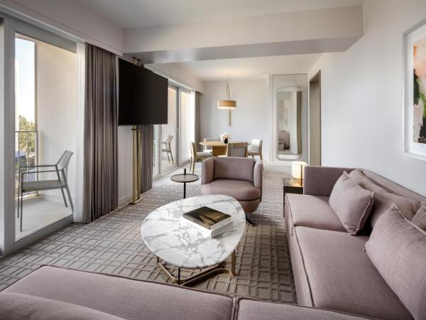 Fairmont Century Plaza Los Angeles : photo 3 de la chambre suite d'angle 1 chambre lit king-size signature avec 3 balcons et canapé-lit