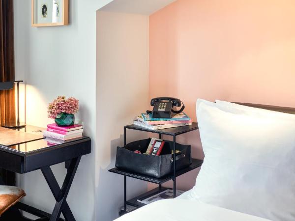 Sir Albert Hotel, part of Sircle Collection : photo 2 de la chambre chambre double