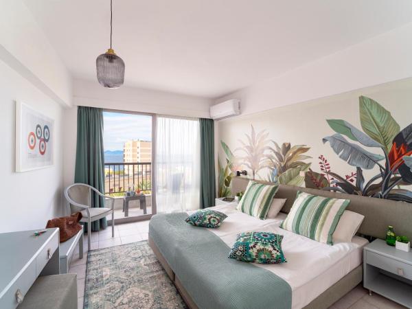 STAY Rhodes Hotel : photo 1 de la chambre chambre double avec balcon - vue sur mer