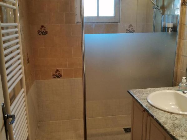 moulin de la lande : photo 1 de la chambre chambre double - vue sur jardin