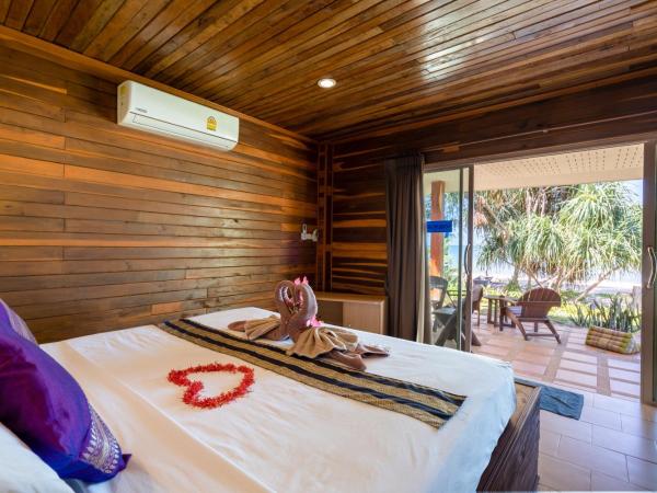 Gooddays Lanta Beach Resort SHA : photo 7 de la chambre bungalow deluxe - vue sur mer