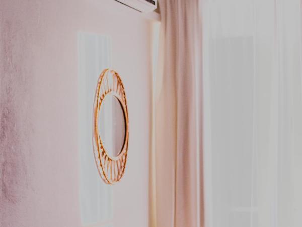 Residencial Avenida : photo 8 de la chambre chambre triple avec balcon