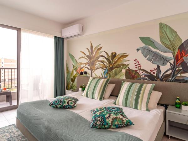 STAY Rhodes Hotel : photo 3 de la chambre chambre double avec balcon - vue sur mer