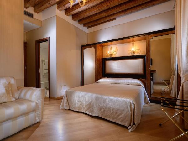 Hotel Paganelli : photo 1 de la chambre chambre familiale