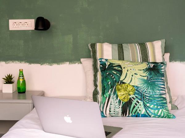 STAY Rhodes Hotel : photo 4 de la chambre chambre quadruple - vue sur mer