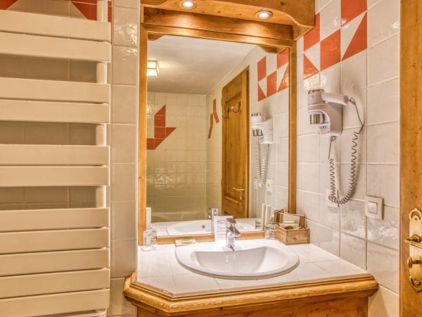 Les Monts Charvin : photo 9 de la chambre chambre double supérieure