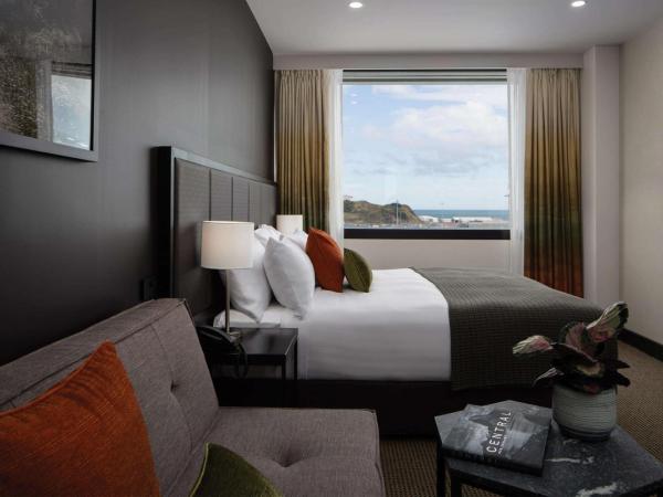 Rydges Wellington Airport : photo 3 de la chambre chambre lit king-size supérieure - sud 