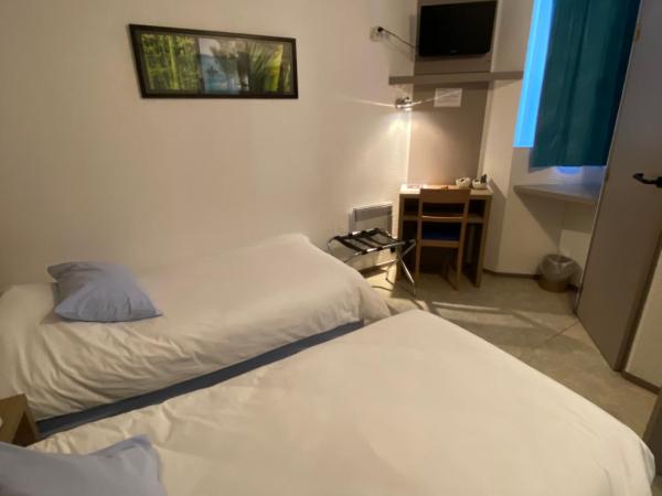 HOTEL RESTAURANT OLYMPE : photo 3 de la chambre chambre lits jumeaux