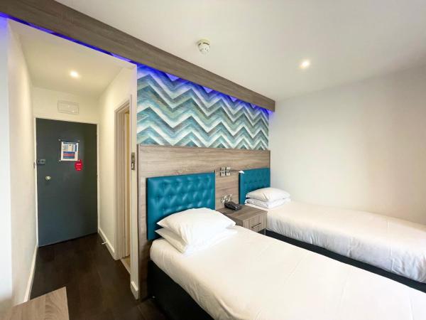 Suncliff Hotel - OCEANA COLLECTION : photo 2 de la chambre chambre lits jumeaux - vue sur mer