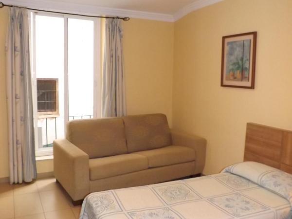 Hostal Costa Azul : photo 9 de la chambre chambre double ou lits jumeaux