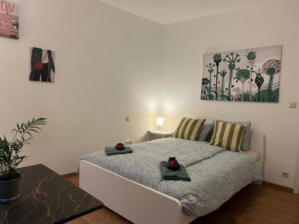 city-pillow rooms : photo 2 de la chambre chambre double avec salle de bains commune