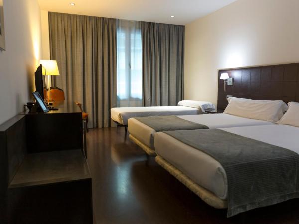 Iberik Santo Domingo Plaza Hotel : photo 1 de la chambre chambre double avec lit d'appoint