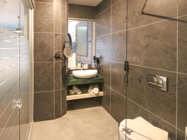 Asia Beach Resort & Spa Hotel : photo 3 de la chambre suite lune de miel