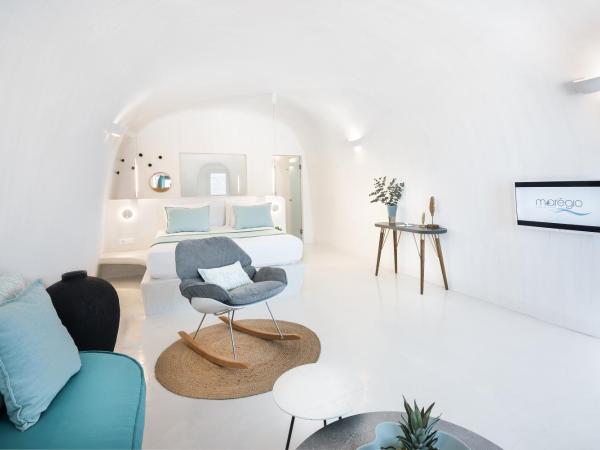 Maregio Suites : photo 10 de la chambre suite deluxe avec petite piscine extérieure chauffée avec jets