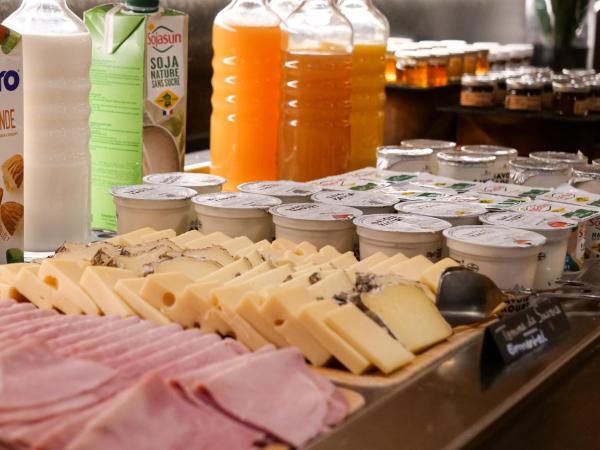 Plan B Hotel - Living Chamonix : photo 7 de la chambre chambre double - vue sur montagne