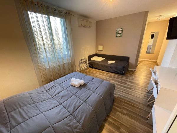 Hotel Les Chênes : photo 3 de la chambre chambre familiale