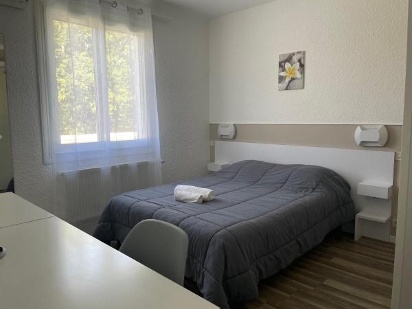 Hotel Les Chênes : photo 5 de la chambre chambre double supérieure climatisée