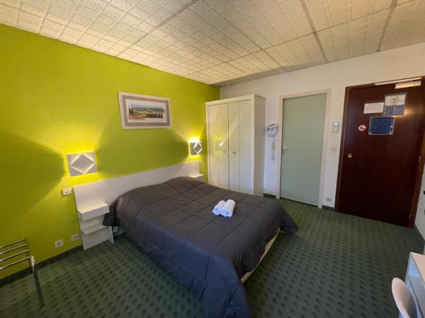 Hotel Les Chênes : photo 7 de la chambre chambre double supérieure climatisée