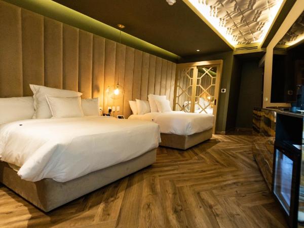 L Hotel Perla Boutique : photo 4 de la chambre chambre lits jumeaux avec balcon