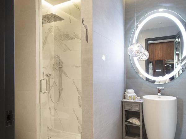 L Hotel Perla Boutique : photo 8 de la chambre chambre lit king-size deluxe