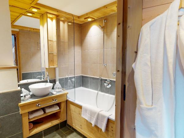 Résidence Le Lys Martagon : photo 10 de la chambre appartement avec vue sur la montagne