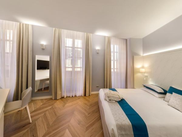 Hotel Baylle : photo 2 de la chambre chambre double avec balcon