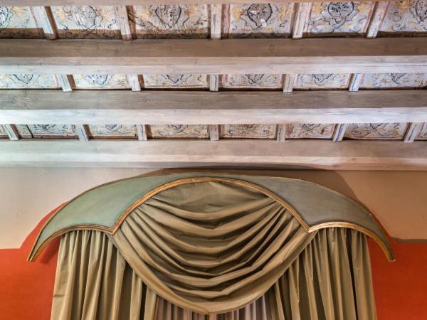 Palazzo Arone dei Baroni di Valentino : photo 4 de la chambre chambre double supérieure