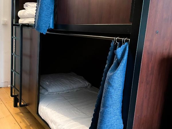 HOSTEL20 Bordeaux HIFRANCE : photo 1 de la chambre lit dans dortoir mixte de 4 lits