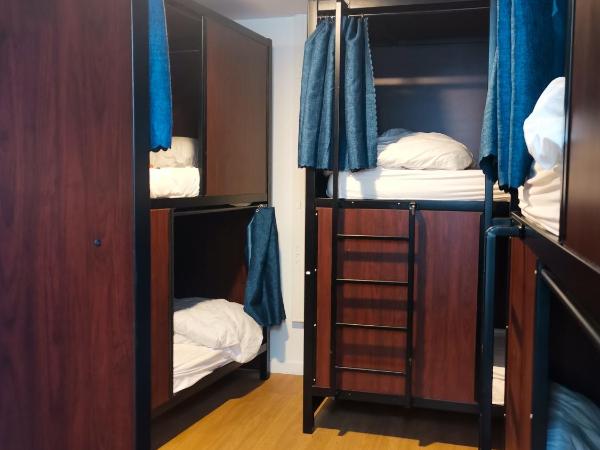 Hostel 20 Bayonne : photo 6 de la chambre lit simple dans dortoir de 10 lits