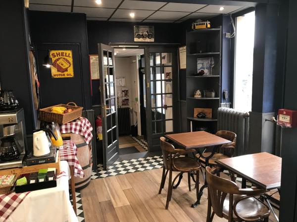 Le Richelieu Bacchus : photo 8 de la chambre chambre familiale