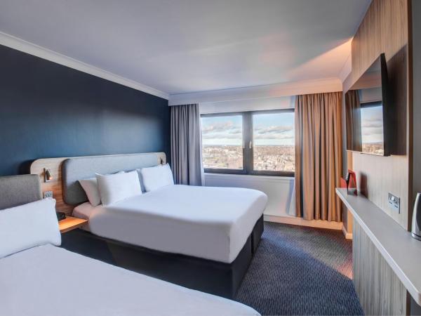 Holiday Inn Express Edinburgh City West, an IHG Hotel : photo 4 de la chambre chambre double avec canapé-lit