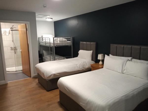 Standing Stones Lodge : photo 1 de la chambre chambre familiale