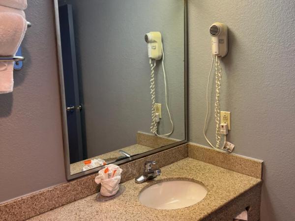 Seaview Hotel : photo 4 de la chambre chambre double avec 2 lits doubles - non-fumeurs