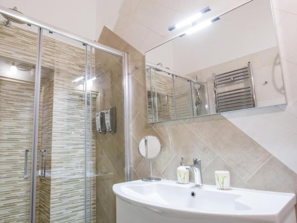 Parthenope Suite Rooms : photo 4 de la chambre chambre triple deluxe