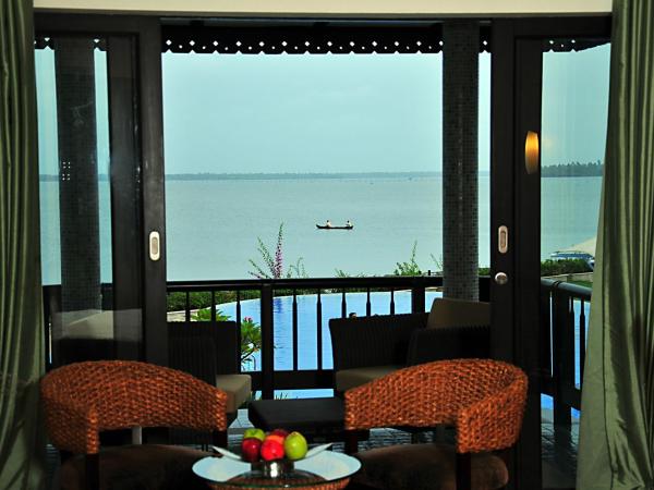 Ramada Resort by Wyndham Kochi : photo 3 de la chambre cottage avec vue sur le lac