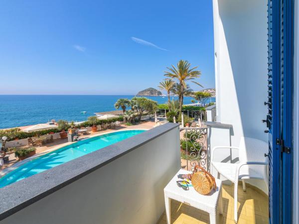 Hotel Parco Smeraldo Terme : photo 3 de la chambre chambre double supérieure - vue sur mer