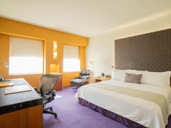 Camino Real Monterrey : photo 2 de la chambre chambre lit king-size de luxe 