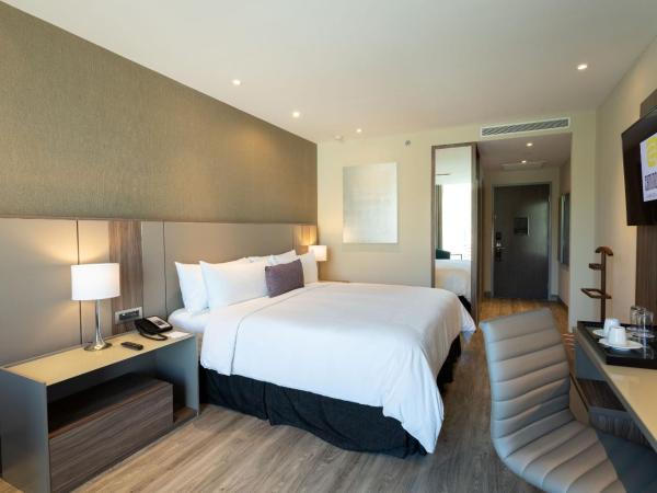 Camino Real Fashion Drive Monterrey : photo 1 de la chambre chambre lit king-size deluxe