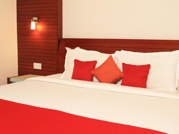 Parijatha Gateway : photo 4 de la chambre chambre double ou lits jumeaux - vue sur ville