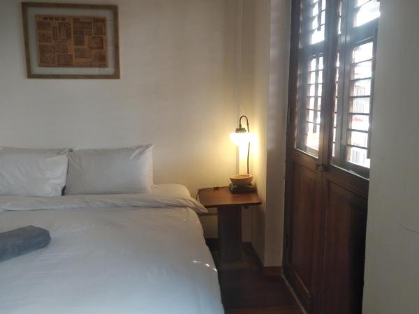 Ren I Tang Heritage Inn : photo 5 de la chambre chambre lit king-size standard