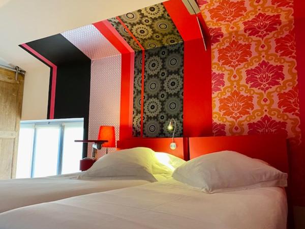 Hôtel Le Dormeur du Val : photo 5 de la chambre chambre double ou lits jumeaux avec salle de bains