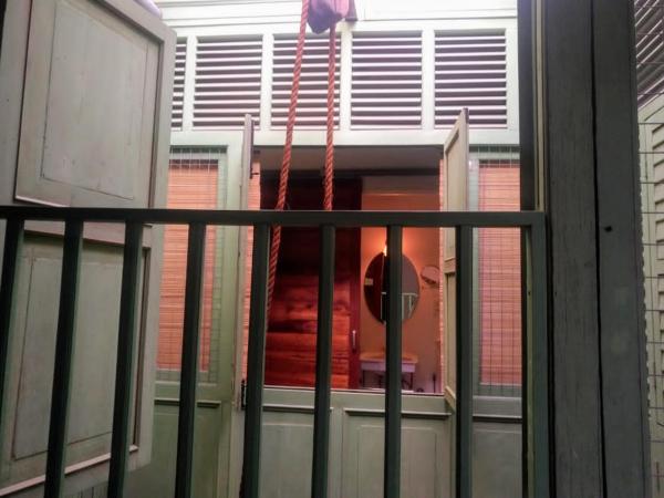 Ren I Tang Heritage Inn : photo 7 de la chambre chambre puits aérien