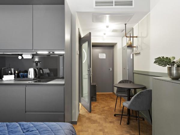 Best Western Hotel at 108 : photo 1 de la chambre studio lit queen-size avec kitchenette - non-fumeurs