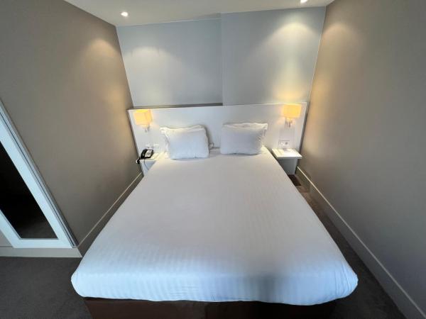 Holiday Inn Paris-Auteuil, an IHG Hotel : photo 10 de la chambre chambre double avec canapé-lit