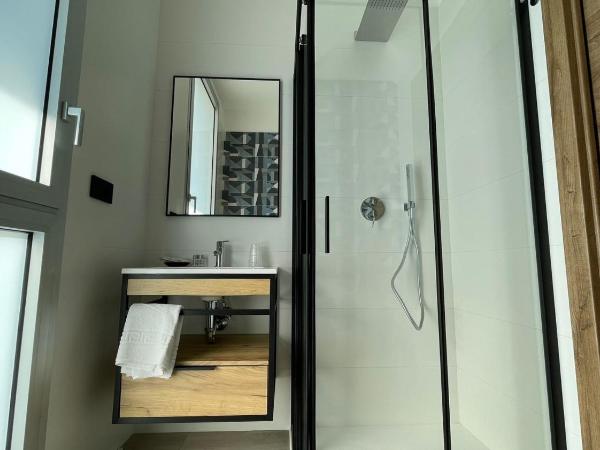 Bari Airport Rooms : photo 8 de la chambre chambre double avec balcon