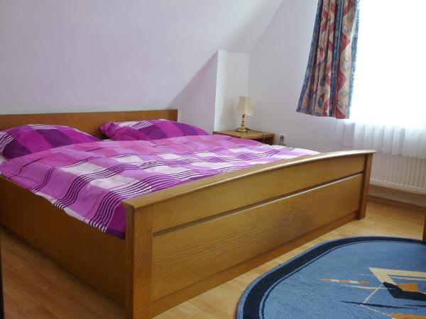 Penzion U Štoly Jáchymov : photo 5 de la chambre chambre triple basique