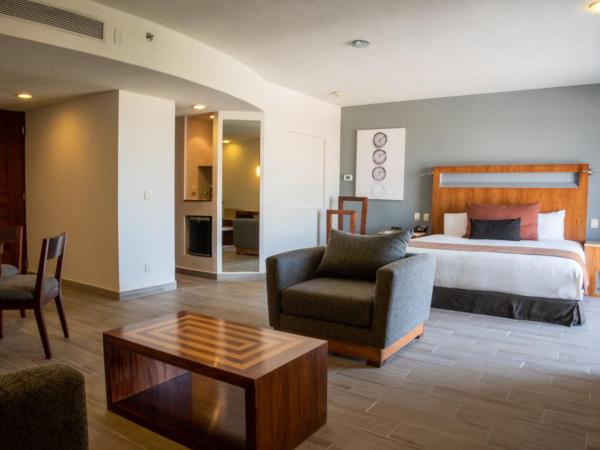 Real Inn Guadalajara Expo : photo 3 de la chambre suite junior