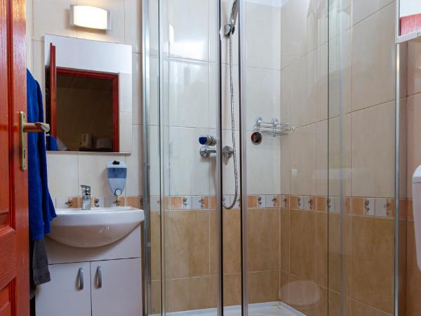 Erika Vendégház : photo 7 de la chambre chambre triple